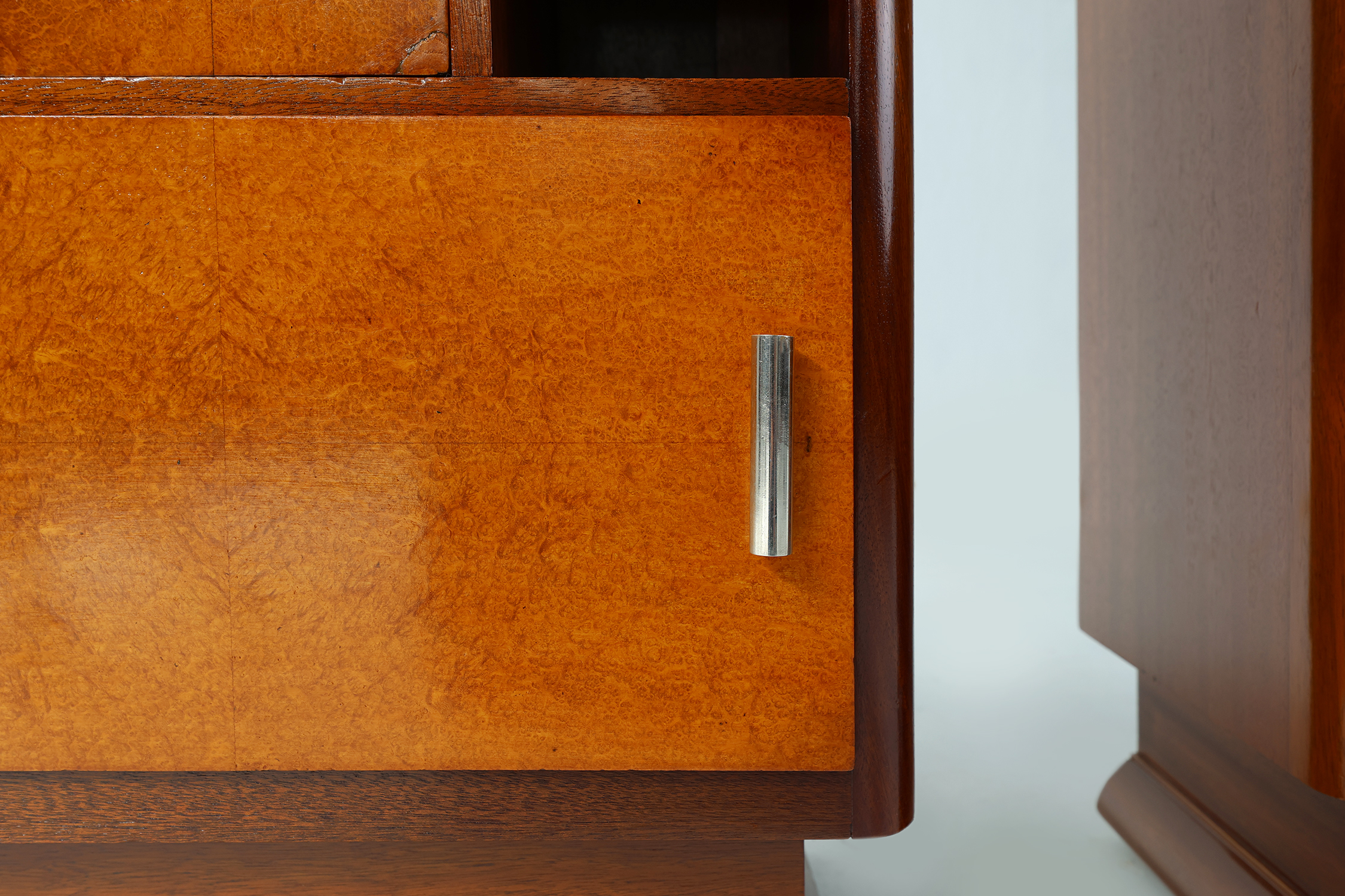 Pair of French Art Deco nightstand with stunning marble tops, 1920sthumbnail